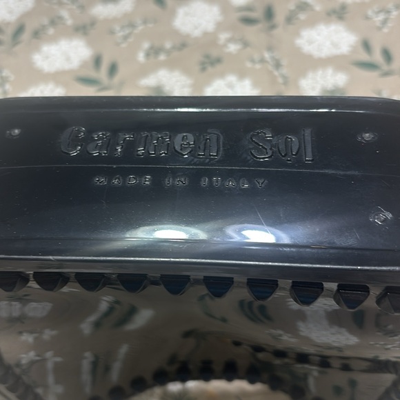 Carmen Sol black shoulder strap or cross body bag - Picture 10 of 13